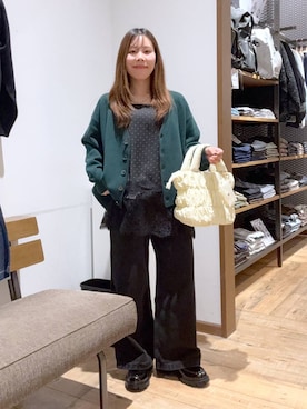 「GLOBAL WORK（グローバルワーク）のGOODデニムイージーパンツ/498394（デニムパンツ、ブラック系）」を使った、shizuruさん（レディース・149cm）の秋コーディネート