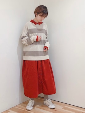 「レッド」｜「アイテム（シャツワンピース）」を使った、みやもとなのこさん（レディース・153cm）の秋コーディネート