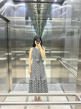 「Her lip to（ハーリップトゥー）のアイテム（ワンピース、ブラック系）」を使った、sisis_4110さん（レディース・166cm）の夏コーディネート