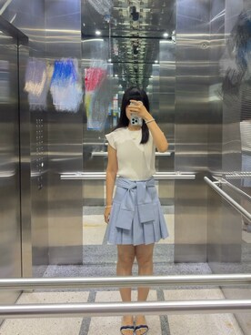 「MERCURYDUO（マーキュリーデュオ）のツイストプリーツミニスカパン（スカート、ブルー系）」を使った、sisis_4110さん（レディース・166cm）の夏コーディネート