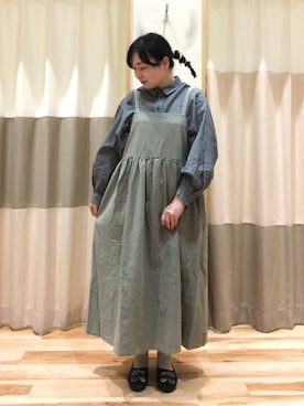 「刺繍」｜「アイテム（ジャンパースカート）」を使った、ひ が しさん（レディース・153cm）の秋コーディネート