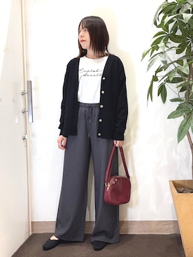 「SHOO・LA・RUE（シューラルー）のアイテム（Tシャツ/カットソー）」を使った、むなかたさん（レディース・159cm）の秋コーディネート