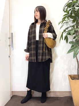 「SHOO・LA・RUE（シューラルー）の【S-LL】柔らかさが癖になる 起毛コットン オーバーサイズシャツ（シャツ/ブラウス）」を使った、むなかたさん（レディース・159cm）の秋コーディネート