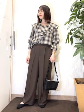 「SHOO・LA・RUE（シューラルー）の【軽量】ふわっと軽いフラップショルダーバッグ（ショルダーバッグ）」を使った、むなかたさん（レディース・159cm）の秋コーディネート