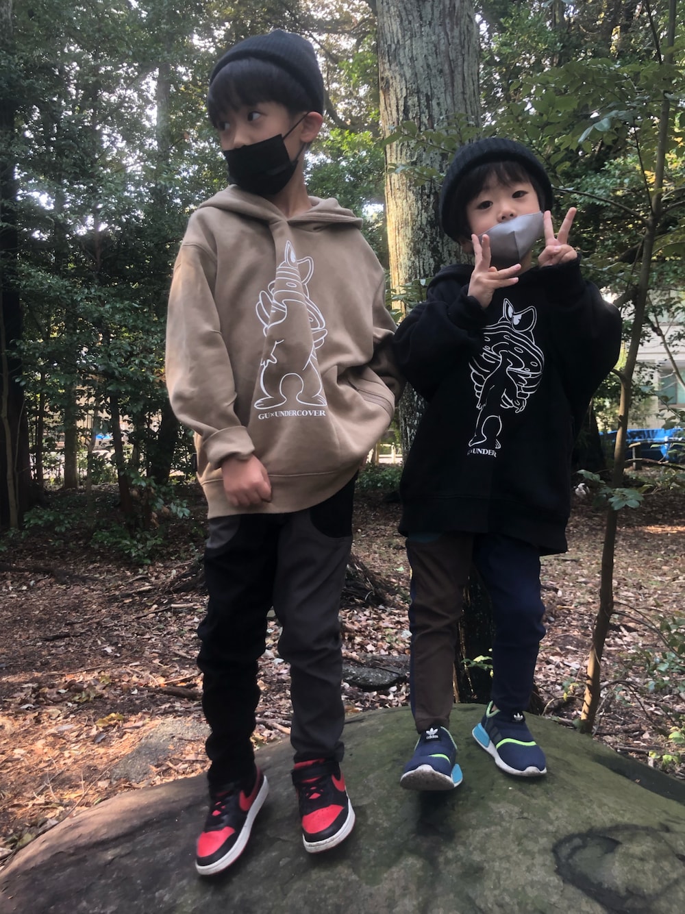 「ジーユー、ナイキ、ギャップ」｜「GUのアイテム（パーカー、ベージュ系）」を使った、aito☆hayatoさん（キッズ・110cm）の冬コーディネートの1枚目の写真