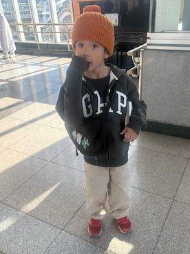 「アイテム（スニーカー）」を使った、aito☆hayatoさん（キッズ・150cm）の秋コーディネート