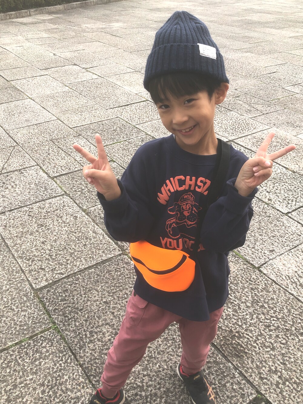 「BREEZE」｜「BREEZEのカーゴカットソーパンツ（カーゴパンツ、ブラック系）」を使った、aito☆hayatoさん（キッズ・110cm）の秋コーディネートの1枚目の写真