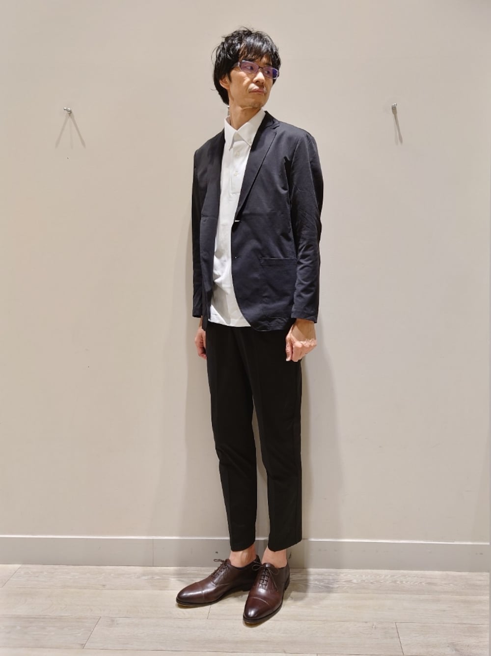 YASUIさんの「【上下2点セット/セットアップ対応】接触冷感 セットアップ/スーツ / サマージャケット & スラックス（ABAHOUSE GRAY）」を使ったコーディネートの1枚目の写真