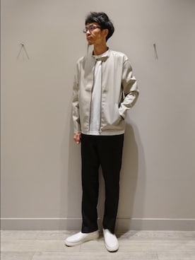 「アイテム（ライダースジャケット）」を使った、YASUIさん（メンズ・184cm）の秋コーディネート