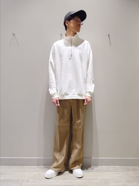 「AH ABAHOUSE（エーエイチアバハウス）の【AH ABAHOUSE】ポンチ ハーフジップ スタンドカラー スウェット / ロンT（スウェット、ホワイト系）」を使った、YASUIさん（メンズ・184cm）の春コーディネート