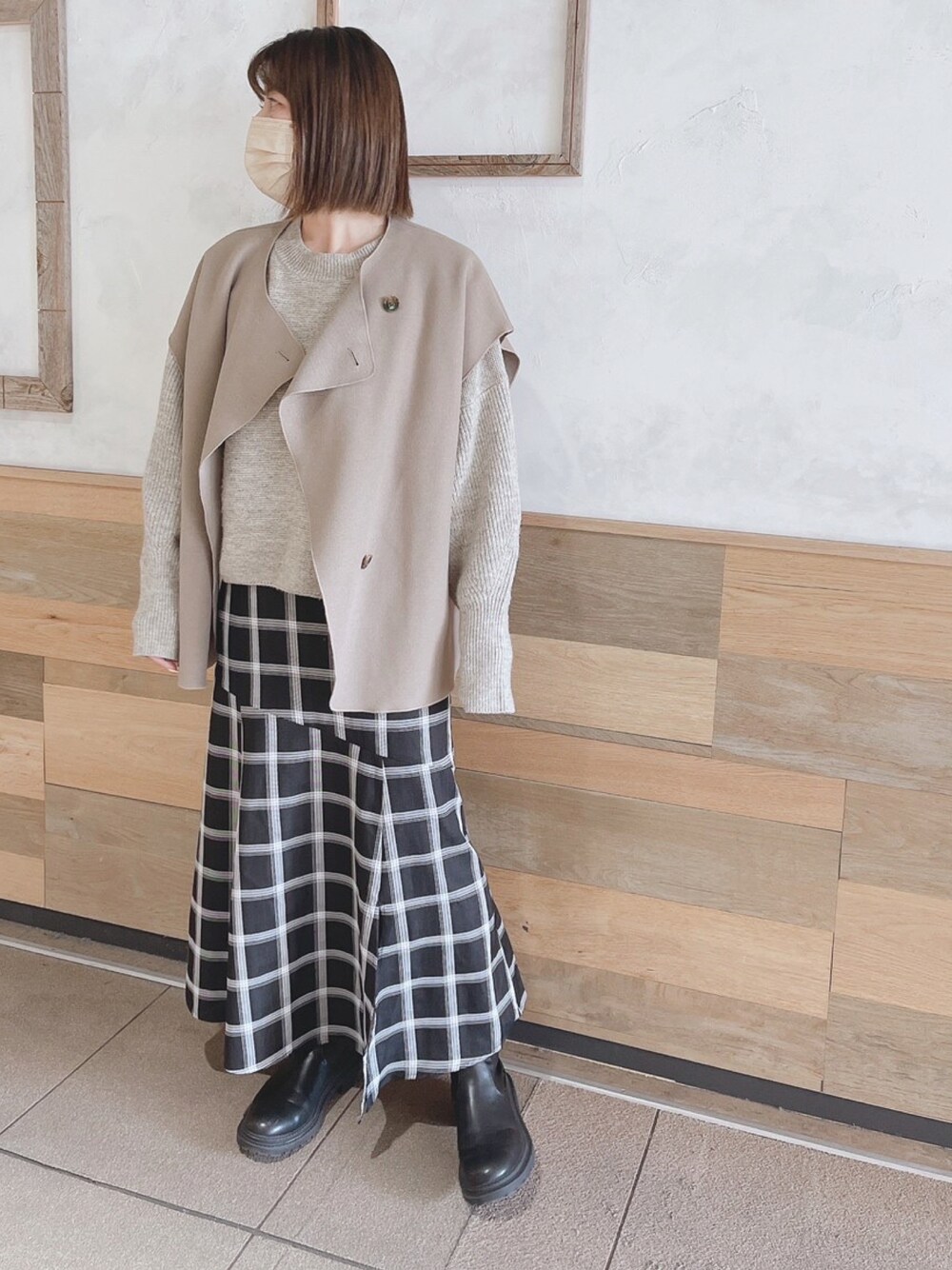 LOWRYS FARM ウールポンチョフウベスト LOWRYS FARM（ローリーズファーム）の「ウールポンチョフウベスト