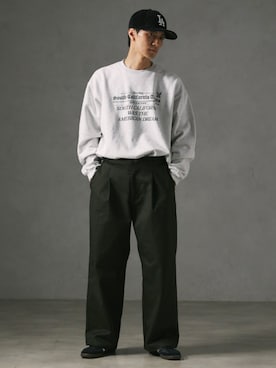 「JOURNAL STANDARD relume（ジャーナルスタンダード　レリューム）のアイテム（スウェット）」を使った、JOURNAL STANDARD relumeさん（メンズ・176cm）の秋コーディネート