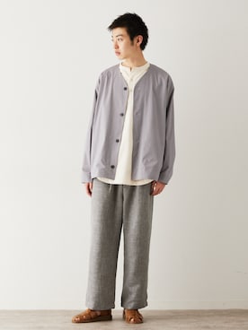 「ARMY TWILL（アーミーツイル）のアイテム（トップス）」を使った、JOURNAL STANDARD relumeさん（メンズ・178cm）の春コーディネート