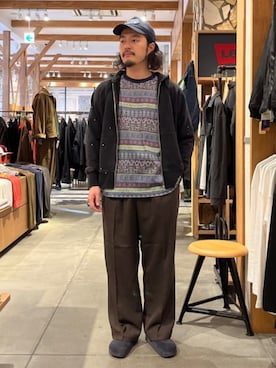 CALIFORNIA SUN FADE ジップパーカーを使った人気ファッション