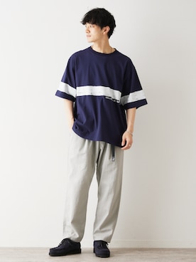 「ARMY TWILL（アーミーツイル）のアイテム（トップス）」を使った、JOURNAL STANDARD relumeさん（メンズ・176cm）の夏コーディネート