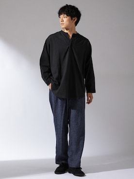「ARMY TWILL（アーミーツイル）のアイテム（トップス）」を使った、JOURNAL STANDARD relumeさん（メンズ・176cm）の夏コーディネート