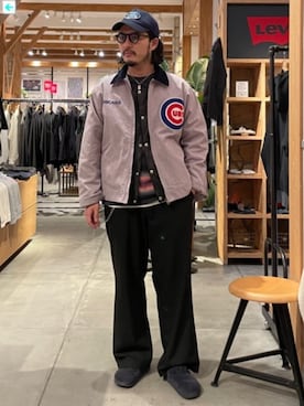 「MLB（メジャーリーグベースボール）のアイテム（その他アウター）」を使った、JOURNAL STANDARD relumeさん（メンズ・173cm）の冬コーディネート