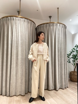 「センタープレスパンツ」｜「アイテム（ノーカラージャケット）」を使った、C.Yamamotoさん（レディース・163cm）の冬コーディネート