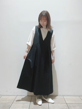 「Samansa Mos2 blue」｜「アイテム（ジャンパースカート）」を使った、lnadä*さん（レディース・158cm）の春コーディネート