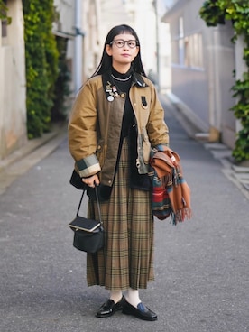 「Johnstons of Elgin（ジョンストンズオブエルガン）のアイテム」を使った、yukiさん（レディース・152cm）の冬コーディネート