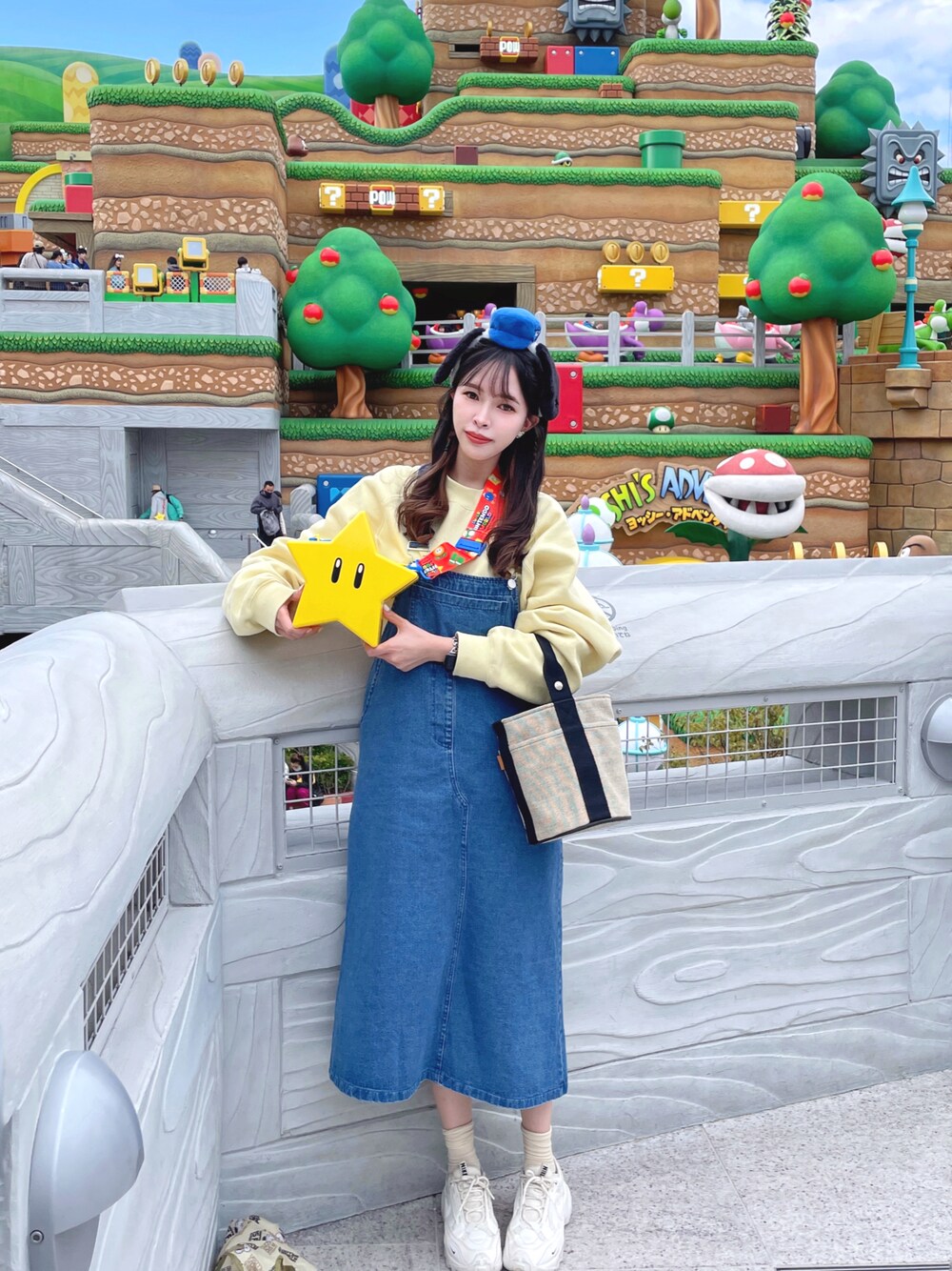 「任天堂、USJ、USJコーデ、ユニバ、遊樂園」｜「HERMESのアイテム（ドラムバッグ、ベージュ系）」を使った、ゆらさん（レディース・161cm）の春コーディネートの1枚目の写真