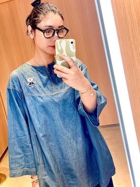 「アイテム（PC・スマホグッズ/家電）」を使った、IZUMI YUMENOさん（レディース・163cm）の秋コーディネート