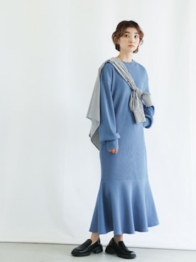 「スウェットワンピース」｜「アイテム（ローファー）」を使った、SELECT MOCAさん（レディース・158cm）の冬コーディネート