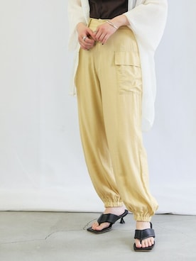 「アイテム（カーゴパンツ、イエロー系）」を使った、SELECT MOCAさん（レディース・158cm）の春コーディネート