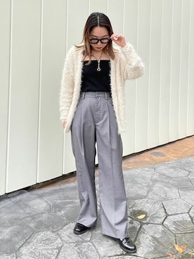 「フェザー」｜「アイテム（キャミソール）」を使った、FREDY&GLOSTER stylingさん（レディース・156cm）の秋コーディネート