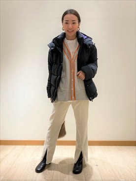 「スリットパンツ」｜「アイテム（ダウンジャケット/コート）」を使った、FREDY&GLOSTER stylingさん（レディース・154cm）の秋コーディネート