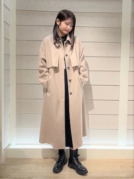 「ニットワンピース」｜「アイテム（ステンカラーコート）」を使った、FREDY&GLOSTER stylingさん（レディース・162cm）の秋コーディネート