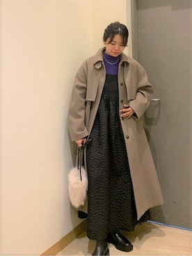 「キャミワンピ」｜「アイテム（ステンカラーコート）」を使った、FREDY&GLOSTER stylingさん（レディース・160cm）の秋コーディネート