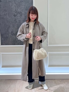 「ケーブルニット」｜「アイテム（ステンカラーコート）」を使った、FREDY&GLOSTER stylingさん（レディース・161cm）の秋コーディネート