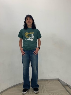 「HYSTERIC GLAMOUR（ヒステリックグラマー）のWAP加工 バギーストレートパンツ（デニムパンツ、ブルー系）」を使った、hyshmt01さん（メンズ・172cm）の春コーディネート