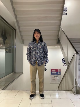 「HYSTERIC GLAMOUR（ヒステリックグラマー）のHYSTERIC PIN チノパンツ（その他パンツ、ベージュ系）」を使った、hyshmt01さん（メンズ・172cm）の春コーディネート