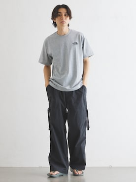 「417 EDIFICE（フォーワンセブンエディフィス）のアイテム（カーゴパンツ）」を使った、417 officialさん（メンズ・180cm）の夏コーディネート