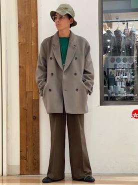「417 EDIFICE（フォーワンセブンエディフィス）のアイテム（チェスターコート）」を使った、417 officialさん（メンズ・175cm）の秋コーディネート