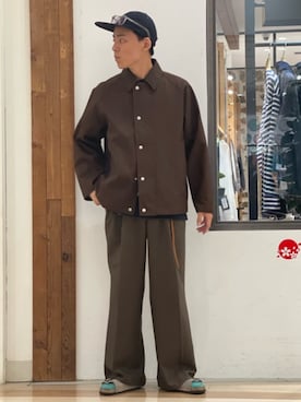 「417 EDIFICE（フォーワンセブンエディフィス）のアイテム（マウンテンパーカー）」を使った、417 officialさん（メンズ・175cm）の秋コーディネート