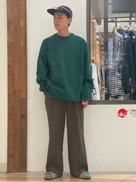 「417 EDIFICE（フォーワンセブンエディフィス）のアイテム（スウェット）」を使った、417 officialさん（メンズ・175cm）の秋コーディネート
