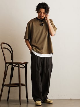 「417 EDIFICE（フォーワンセブンエディフィス）のアイテム（タンクトップ）」を使った、417 officialさん（メンズ・178cm）の春コーディネート