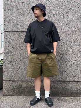 「417 EDIFICE（フォーワンセブンエディフィス）のアイテム（カーゴパンツ）」を使った、417 officialさん（メンズ・172cm）の夏コーディネート
