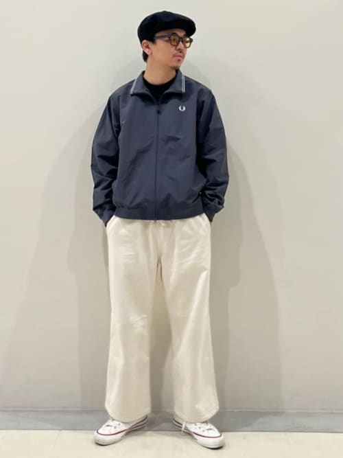 417 EC417 officialさんのナイロンジャケットを使ったコーディネート