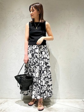 「MARCHER（マルシェ）のアイテム」を使った、ESTNATION WOMENSさん（レディース・162cm）の夏コーディネート