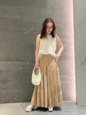 「COLUMN（コラム）のアイテム（パンツ）」を使った、ESTNATION WOMENSさん（レディース・161cm）の春コーディネート