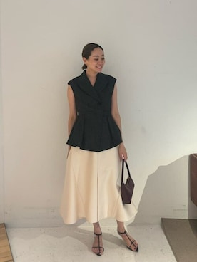 「COLUMN（コラム）のアイテム（トップス）」を使った、ESTNATION WOMENSさん（レディース・169cm）の夏コーディネート