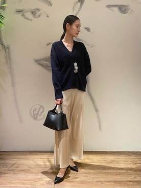 「サテンパンツ」｜「アイテム（パンプス）」を使った、ESTNATION WOMENSさん（レディース・170cm）の秋コーディネート