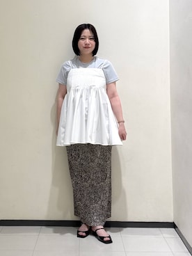「A part by（アパートバイ）のプリーツイージータイトスカート2（スカート、ベージュ系）」を使った、さちさん（レディース・156cm）の春コーディネート
