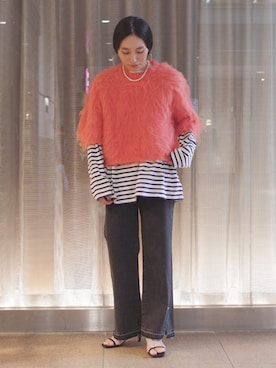 「SHIPS（シップス）の淡水パールマンテルネックレス 40cm（ネックレス）」を使った、増田さん（レディース・157cm）の秋コーディネート