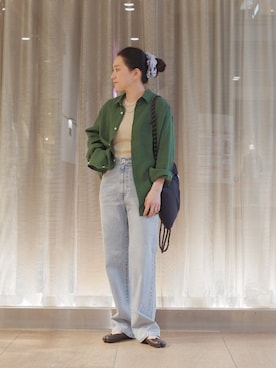「アイテム（バックパック/リュック、ブルー系）」を使った、増田さん（レディース・157cm）の春コーディネート