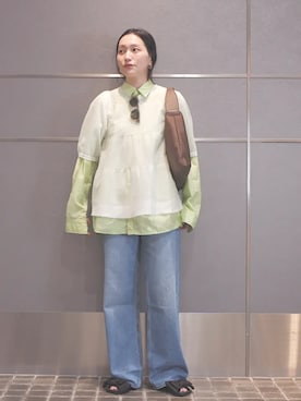 「SHIPS（シップス）のアイテム（トップス）」を使った、増田さん（レディース・157cm）の春コーディネート